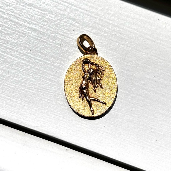 AWE Inspired’s Aquarius pendant, gold vermeil, pendant only! - Picture 3 of 9